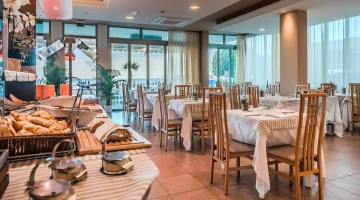 Restaurant room with buffet