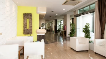 Hall hotel