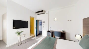 Superior Room Balcony with SKY TV