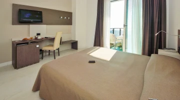 Komfort-Doppelzimmer mit Meerblick
