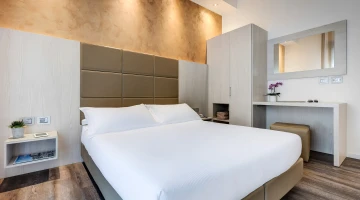 Chambre Familiale Supérieure avec bureau