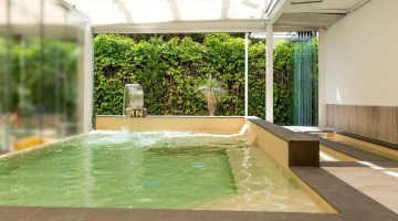 Piscine d&#39;hydromassage au Spa