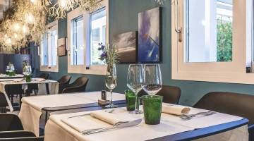Tables au restaurant