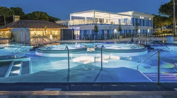 Entrée à l&#39;espace piscine du Camping Village Cavallino