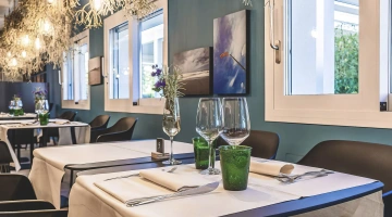 Tables au restaurant