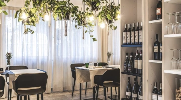 Salle de restaurant intérieure