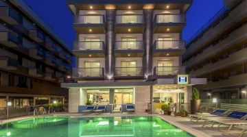 Exterior - swimming pool