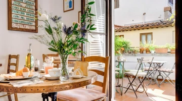 Sala colazione adiacente alla terrazza