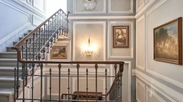 Treppe zu den Zimmern