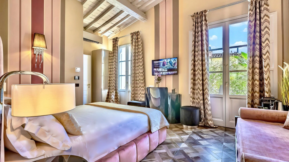 Suite junior avec lit double et canapé-lit