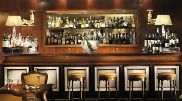 Bar lounge
