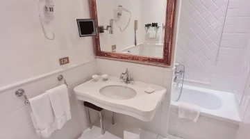 Bagno privato con vasca