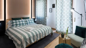 Chambre familiale verte avec lit double