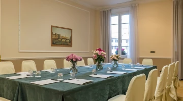 Salle de réunion pouvant accueillir jusqu&#39;à 15 personnes