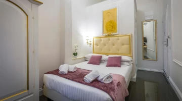 Economy room with French bed
