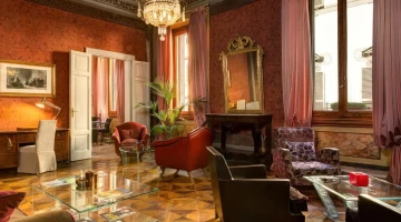 Wohnzimmer mit Stilmöbeln