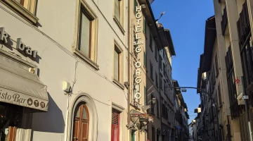 Hôtel San Giorgio et panneau olympique