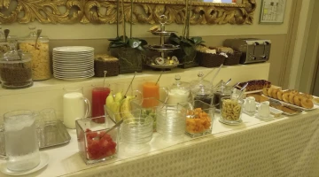 Petit-déjeuner buffet