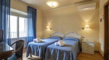 Doppelzimmer mit Einzelbetten