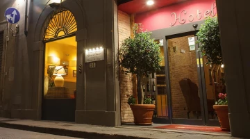 Außenansicht des Ginori Hotels am Dom