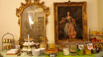 Petit-déjeuner buffet continental