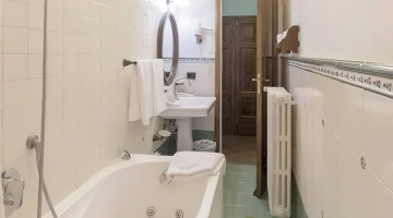 Salle de bain privée dans la chambre