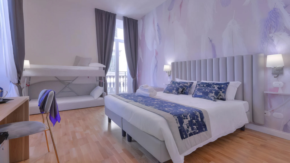 Quadruple room with bunk bed