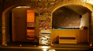Wellnesscenter mit Sauna und Whirlpool