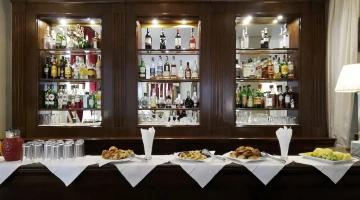 Lounge bar