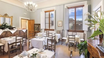 Breakfast room