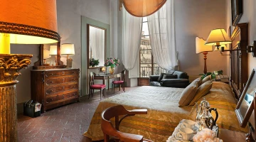 Detail of furnishings in the deluxe room