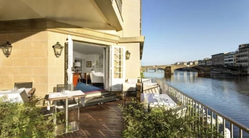 Picteau Bistro &amp; Bar mit Blick auf den Arno