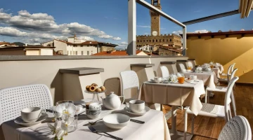 Terrazza panoramica con servizio prima colazione