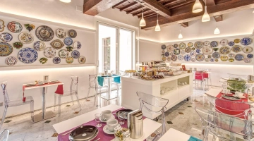 Sala colazione con buffet