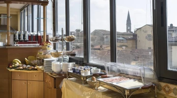 Buffet della colazione dolce e salata