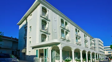 Hotel croce di malta una gestione storica dal 1956