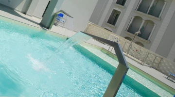 Piscina riscaldata e salata con idromassaggio ht. mexico