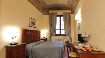 Chambre avec lit double