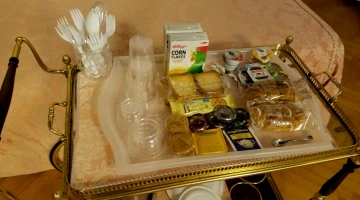 Breakfast in the room