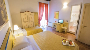 Camera tripla con bagno privato