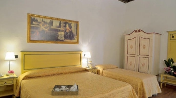 Camera tripla con letto matrimoniale e letto singolo