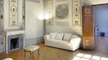 Sala relax con caminetto