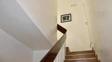 Escaliers pour accéder aux étages