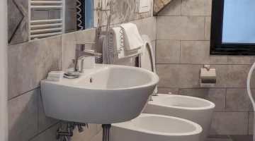 Bagno con servizi