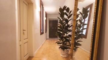 Corridor and access to the rooms