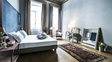 Soprarno Suites