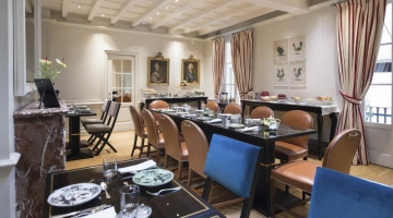 Breakfast room