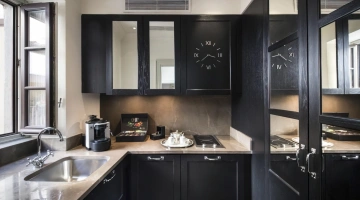 Dante Alighieri Deluxe Room Kitchenette