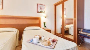 Service de petit-déjeuner en chambre double