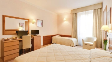 Triple room